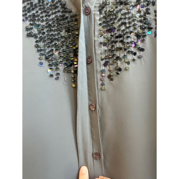 Chico’s Size 0 (4) Gray Collar Button Down with Iridescent Multicolor Sequin - Picture 5 of 9